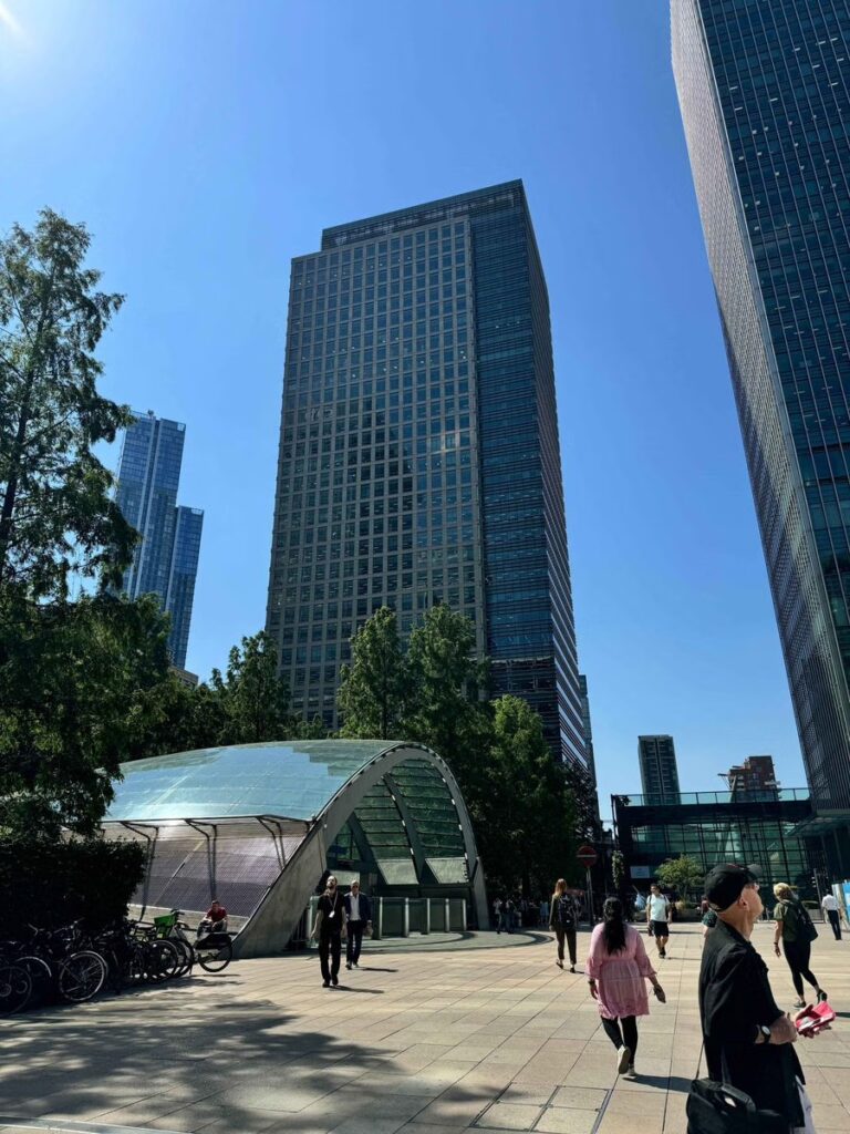 canary wharf laptop repairs london offices